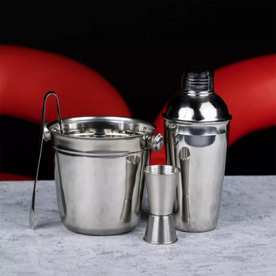 Set shaker Kinghoff KH 1706, 4 pjesë, gotë matëse, çelik inox