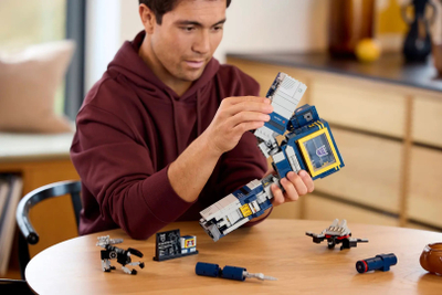 Set ndërtimi LEGO Icons Transformers Soundwave 10358, model për të rritur, me efekte zëri, shumëngjyrësh