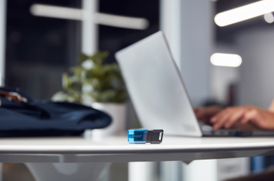 USB мемориски стик Kingston DataTraveler 80, 256GB, USB-C 3.2, сив