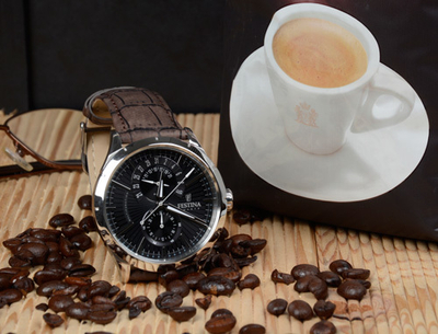 Orë dore Festina Multifunction Retro 16573/4