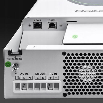 Соларен инвертер Qoltec Off Grid 3500W, 24V, MPPT 100A, црн