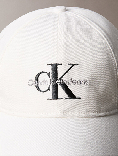 Kapele për meshkuj Calvin Klein, e bardhë