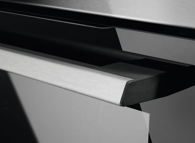 Furrë inkaso Electrolux EOE7P31X, 72L, pirolizë, inox i zi