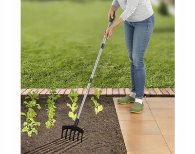 Mjet kopshti 2 në 1 Garden Hoe With Cultivator, dorezë teleskopike 71‑138 cm, plastike, argjendtë e zezë