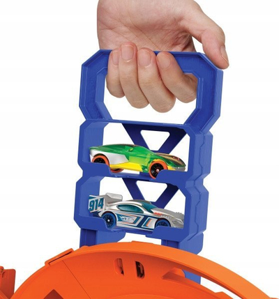 Set pistash garash Hot Wheels Whip Around Raceway, 2 makina 1:64, paloset për me e fut kollaj, shumëngjyrësh