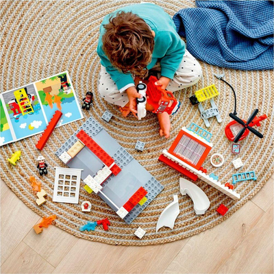 Set LEGO Duplo stacion zjarri me helikopter (10970), 117 pjesë
