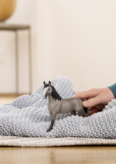 Figurë lodër Schleich Cheval De Selle Francais Mare, pelë garuese, shumëngjyrëshe