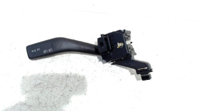 Ndërprerës sinjali Seat Toledo III 1K0953513, 2004-2009, i zi
