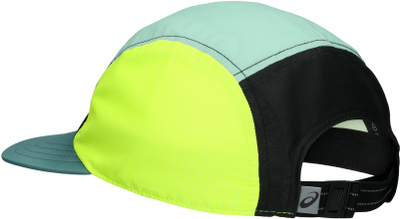 Kapelë Asics 5 Panel, reflektuese, e zezë me detaje jeshile