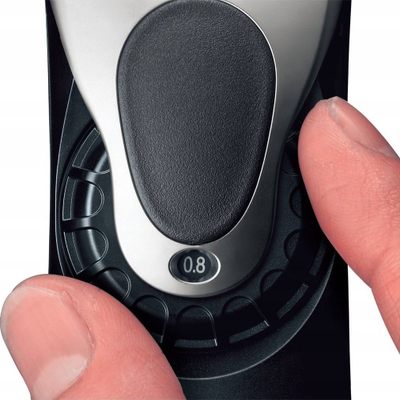 Makine qethëse Panasonic ER-DGP65, profesionale, pa kabllo, e zezë