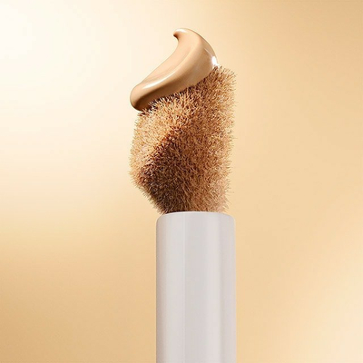 Korrektor Estée Lauder Futurist Soft Touch Brightening Skincealer, 6ml, mbulim nga mesatar në të plotë, nuanca 2C Light Medium