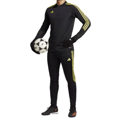 Bluzë stërvitje Adidas Tiro 23 Club Training Top IC1579, poliester i riciklum, teknologji Aeroready, e zezë