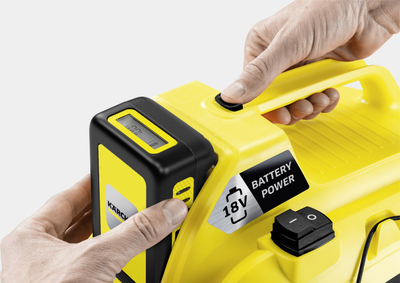 Fshesë me vakum industriale Karcher WD 1 Compact Battery Set, 18V, tharje edhe larje, e verdhë
