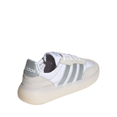 Atlete për goca Adidas Barreda Decode W JI2321, shollë gome, material zhapone dhe najlon, bezhë