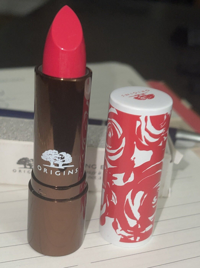 Ruzh buzësh Origins Blooming Bold Cream Lipstick 20 Dahlia Diva, kremoz, 3.1g