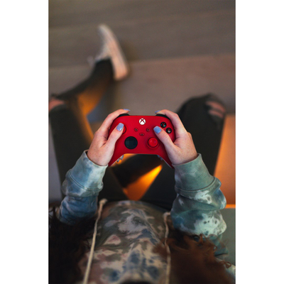Joystick lojërash Microsoft Xbox Wireless Controller Pulse Red, me valë, i kuq