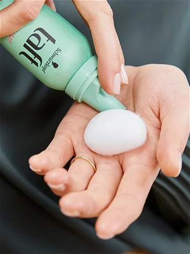 Shkumë për flokë Taft Volume hold 4, 200ml