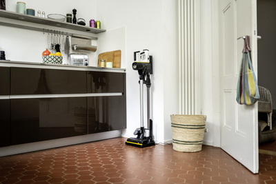Stacion ruajtës për fshesë me bateri Karcher, për VC 6 dhe VC 7, me karikim, gri