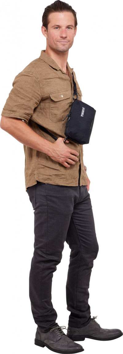 Торба crossbody Thule Paramount 2L, најлон 420D, отпорна на вода, црна