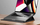 Hapsë laptopi Invzi Minimalist për MacBook Pro Air, 13 14", set 2 copë, gri
