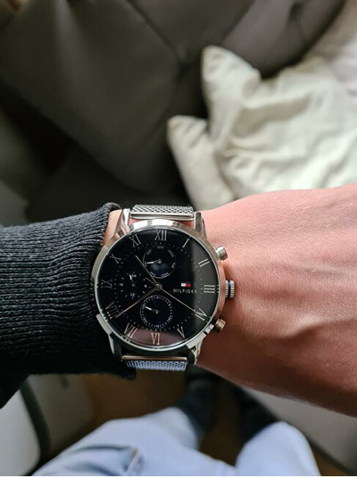 Orë për meshkuj Tommy Hilfiger, Argjendtë