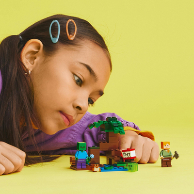 Set ndërtimi LEGO Minecraft 21240 Aventurat në Kënetë, për kalamaj 7+ vjeç, me figura, shumëngjyrësh