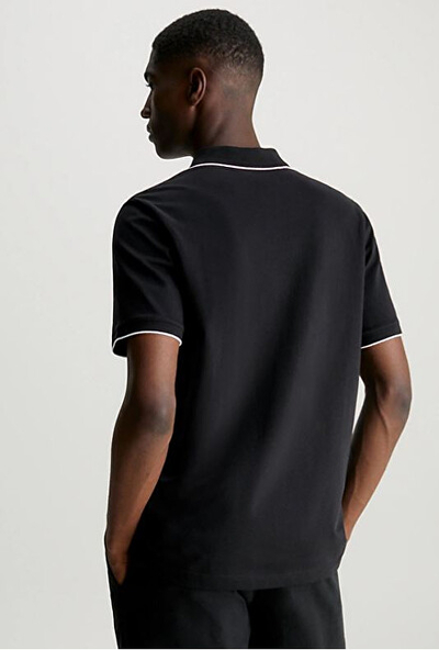 Maicë për meshkuj Calvin Klein Slim Fit, e zezë