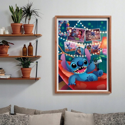 Puzzle për kalamaj Clementoni Disney Stitch, 1000 copa, 69 x 50 cm, me plot ngjyra
