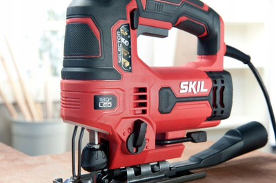 Sharrë pendulare Skil 4531GA, 680W, me rrymë