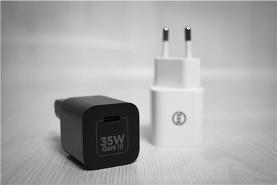 Karikues Mobile Origin 35W GaN III, USB-C, i zi