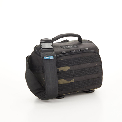 Çantë sling Tenba Axis V2 4L, për aparat fotografik, MultiCam e zezë