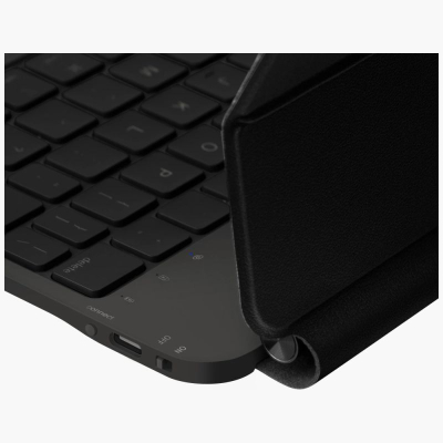 Куќиште со тастатура Uniq Venno Pro Magnetic Smart за iPad Pro 13" M4, Bluetooth, со тачпад, црно