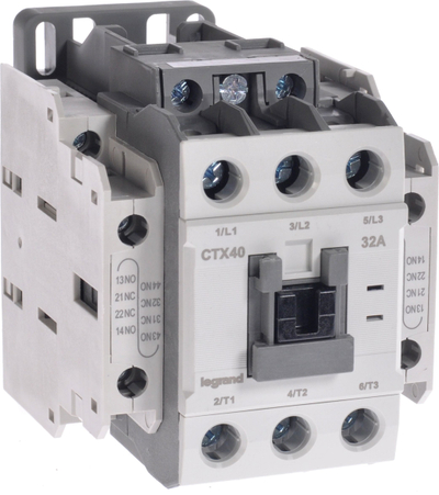 Kontaktor Legrand, 32 A, 3P, 24 V DC