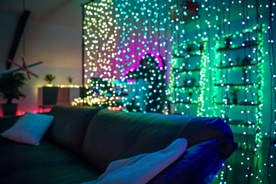 Dritë dekorative perde Twinkly Curtain, 400 LED RGBW, 1.5x2.1m, shumëngjyrëshe