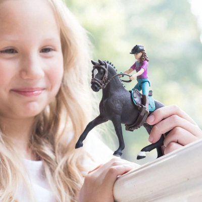 Figurë loje Schleich Horse Club Lisa &amp; Storm, kalorëse dhe kal, shumëngjyrëshe