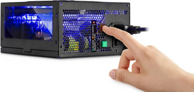 Burim energjie Inter-Tech Argus RGB 88882173, 700W