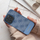 Mbrojtëse telefoni Guess 4G Stripe për iPhone 16 6.1", PU, e zezë