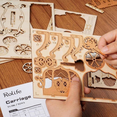 Puzzle 3D prej druri Robotime Carriage, model dekorativ, karrocë, natyral