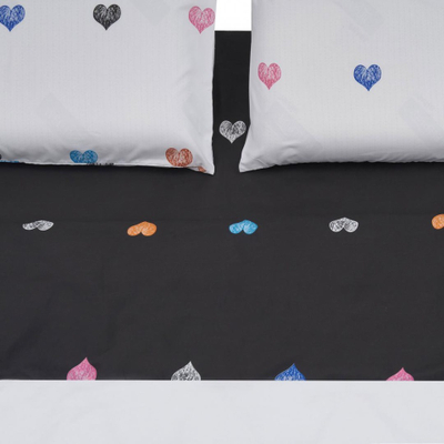Set çarçafësh KS Microfiber Hearts, king size, mikrofibër, me zemra
