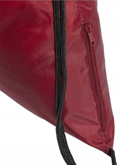 Çantë sportive adidas Manchester United Shoe Bag IY0436, me litarë shpine, xhep anësor me zinxhir, e zezë