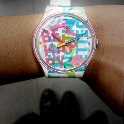 Orë dore Swatch SUOZ196