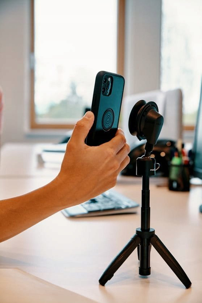 Tripod i vogël me selfie stick Fidlock VACUUM Mini Tripod Base, krah teleskopik, i zi