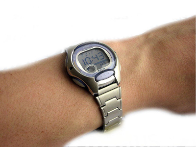 Orë dore Casio LW-200D-6AVEF