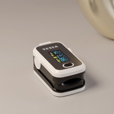 Pulsoksimetër Tesla Smart Oximeter, ekran OLED, Bluetooth, bardh e zi