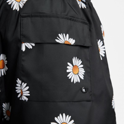 Pantallona të shkurtra Nike SPE+ AOP Flow Short DP, për meshkuj, me print, të zeza bardhë