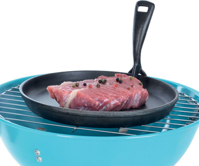 Tigan gize Orion 22 cm, me dërrasë druri, i zi