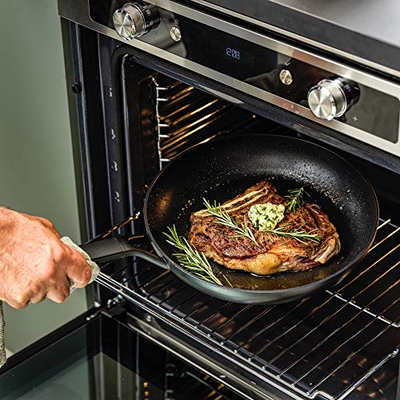 Tigan wok KitchenAid Classic Forged, 28cm 3.6L, qeramik jo ngjitës, i zi
