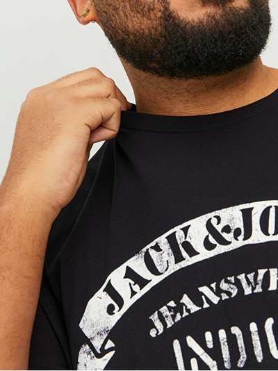 Maicë për meshkuj Jack&Jones PLUS, e zezë