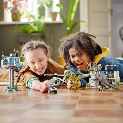 Set LEGO® Jurassic World™ 76949 Giganotosaur and therizinosaur attack 