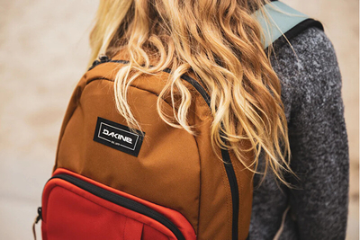 Çantë shpine Dakine Campus Pack 18L, e kaftë/portokalli